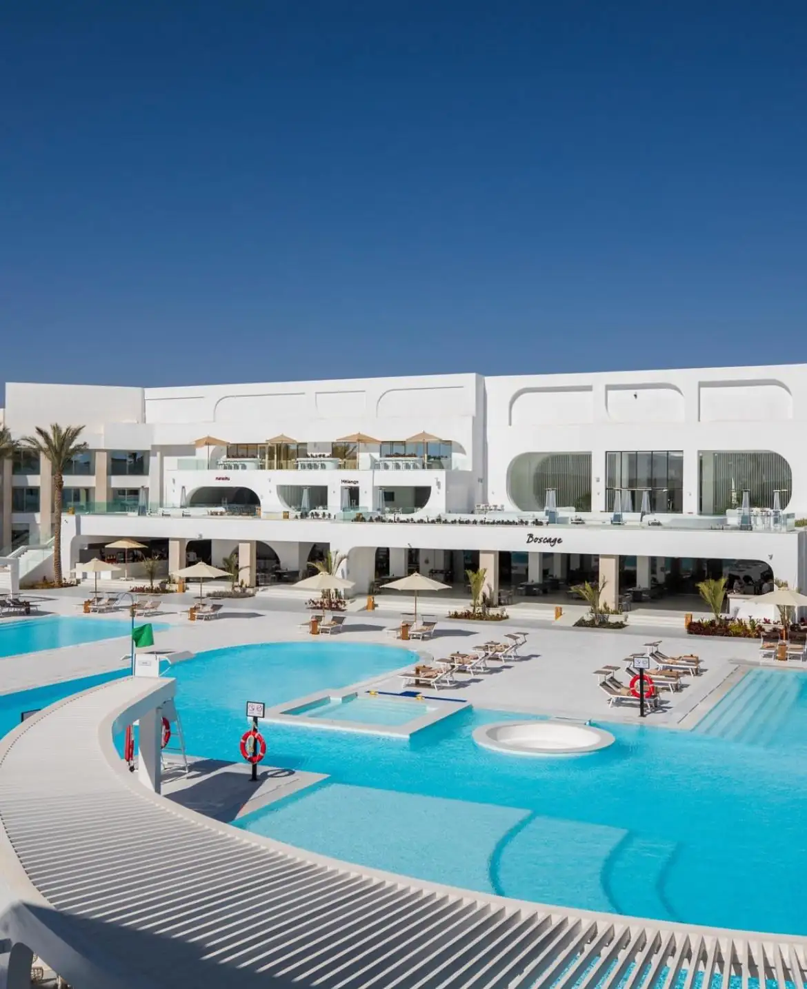 اكتشف باكيدجات السفر المتكاملة